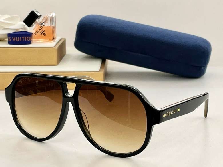 Picture of Gucci Sunglasses _SKUfw54145715fw